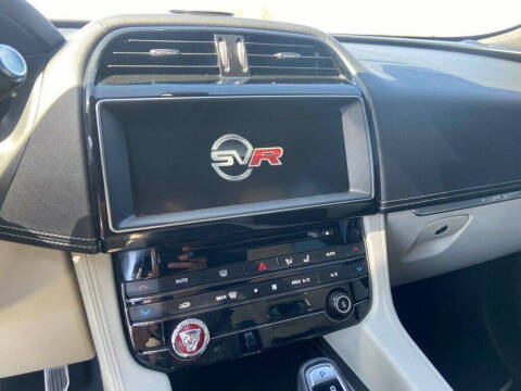 2020 Jaguar F-PACE SVR