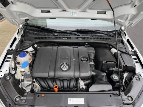 2011 Volkswagen Jetta SEL PZEV