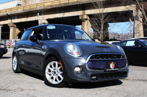 2015 MINI Hardtop 2 Door for sale at Cutuly Auto Sales in Pittsburgh PA