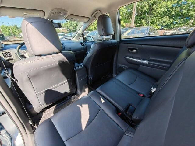 2013 Toyota Prius v Five