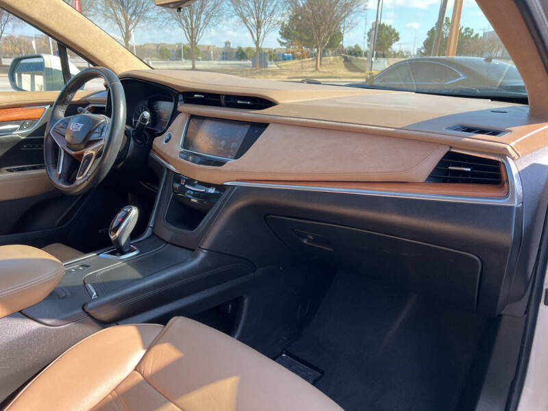 2017 Cadillac XT5 Platinum