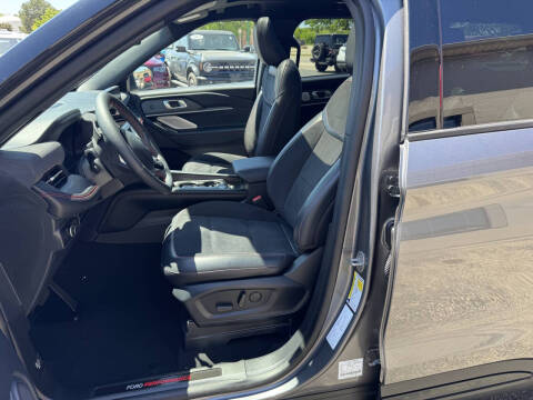 2025 Ford Explorer ST