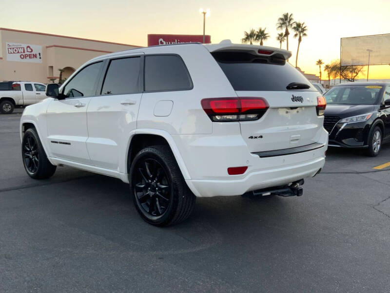 2017 Jeep Grand Cherokee Altitude