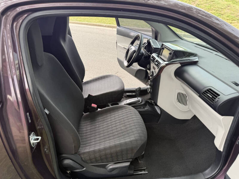 2014 Scion iQ