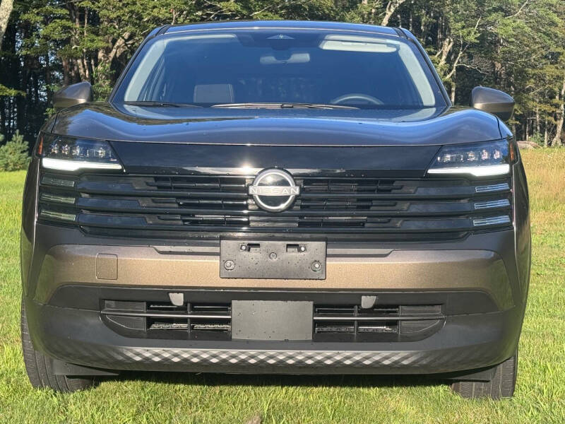 2025 Nissan Kicks SV AWD's photo