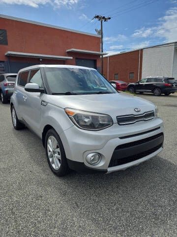 2019 Kia Soul +