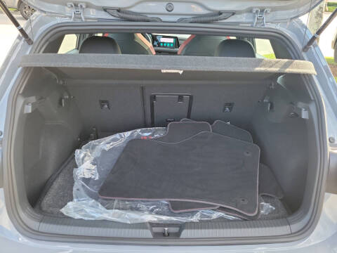 2024 Volkswagen Golf GTI Autobahn