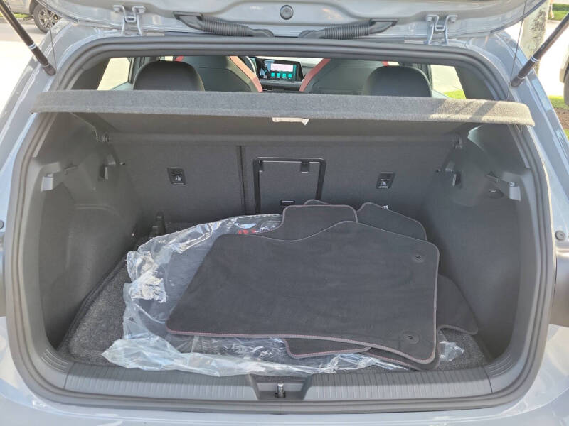 2024 Volkswagen Golf GTI Autobahn