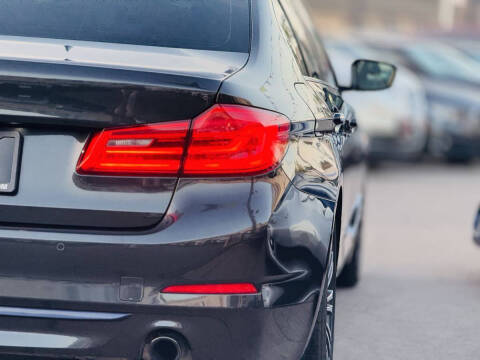 2018 BMW 5 Series 530i