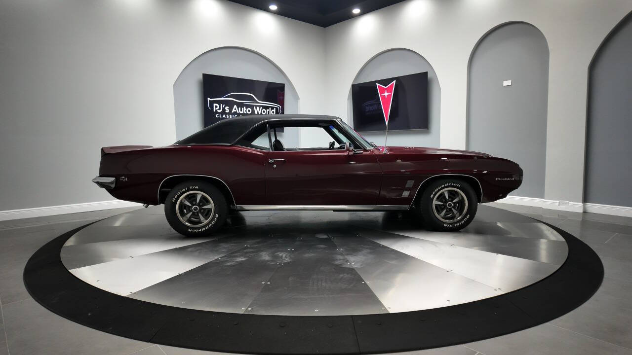 1969 Pontiac Firebird 37