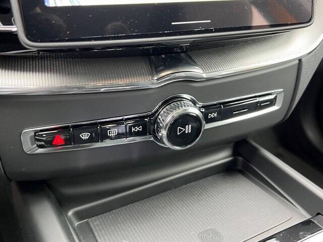 2026 Volvo XC60 T8 Polestar Engineered