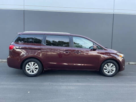 2017 Kia Sedona LX