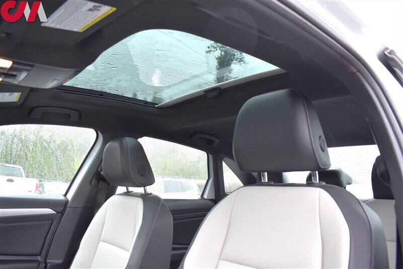 2021 Volkswagen Jetta R-Line