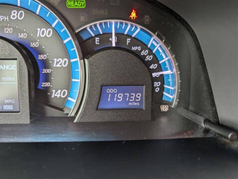 2014 Toyota Camry Hybrid LE