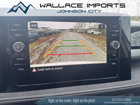 2026 Volkswagen Taos SE Black 4Motion