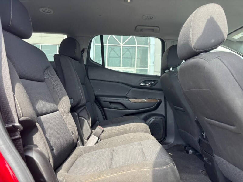2023 GMC Acadia SLE