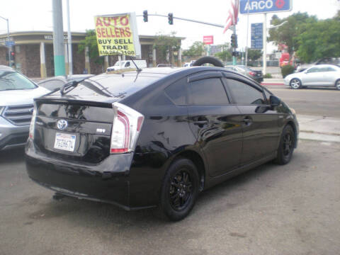 2014 Toyota Prius Two