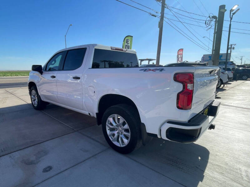 2022 Chevrolet Silverado 1500 Limited Custom photo 4