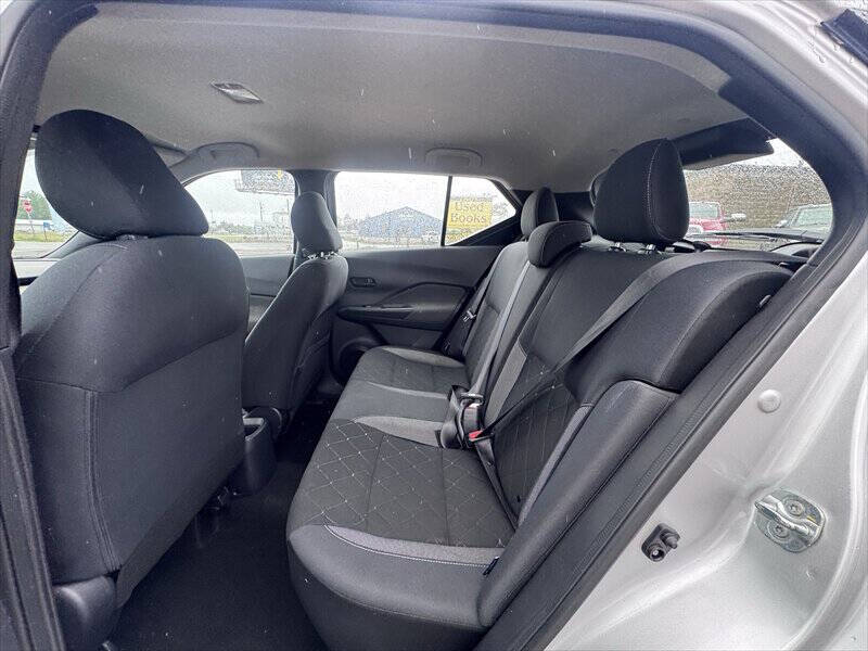 2020 Nissan Kicks S