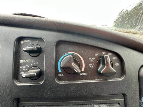 2001 Ford E-Series
