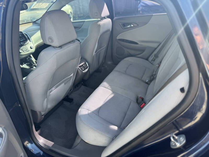 2017 Chevrolet Malibu LT