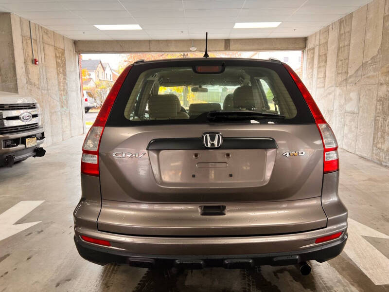 2010 Honda CR-V LX photo 6