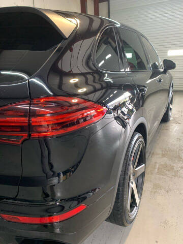 2017 Porsche Cayenne Turbo