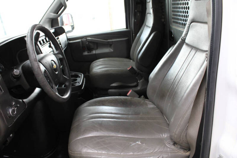 2017 Chevrolet Express 2500