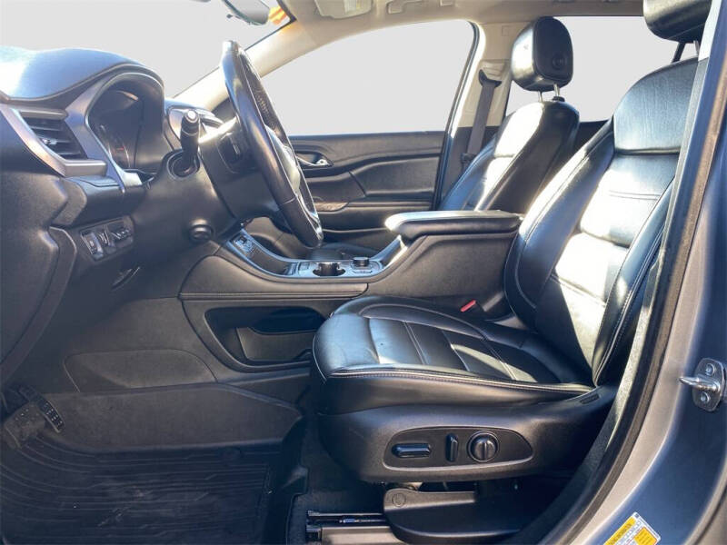 2021 GMC Acadia Denali