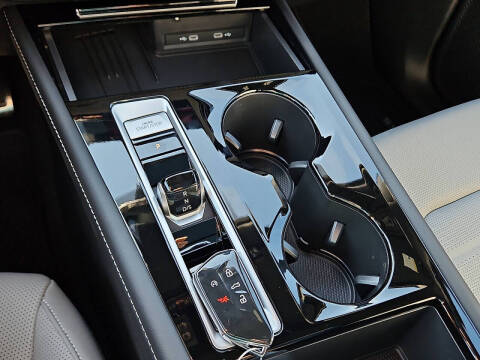 2026 Volkswagen Atlas Cross Sport SEL R-Line Black 4Motion