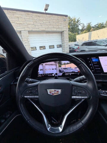 2023 Cadillac Escalade Sport