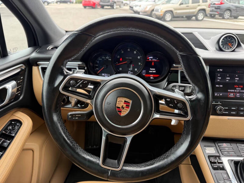 2018 Porsche Macan