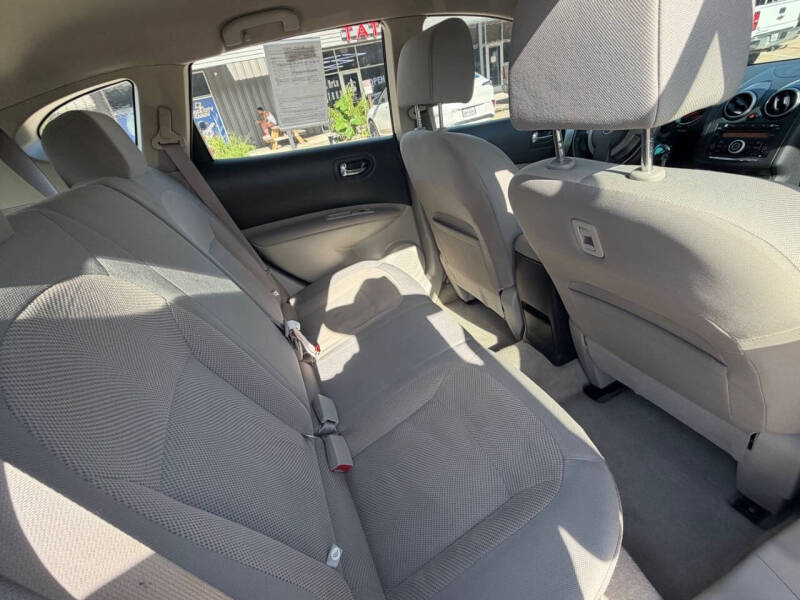 2015 Nissan Rogue Select S