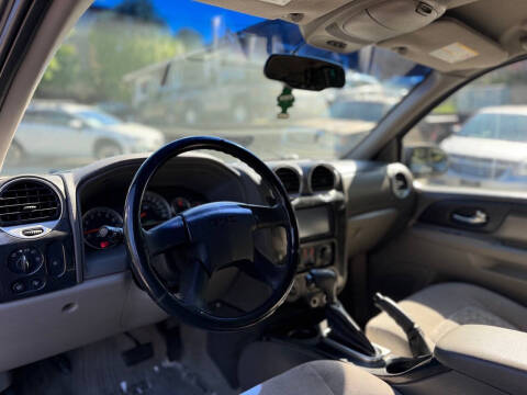2004 GMC Envoy SLE