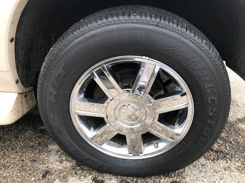 2004 Cadillac Escalade