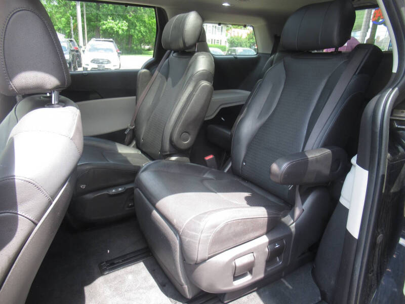 2023 Kia Carnival