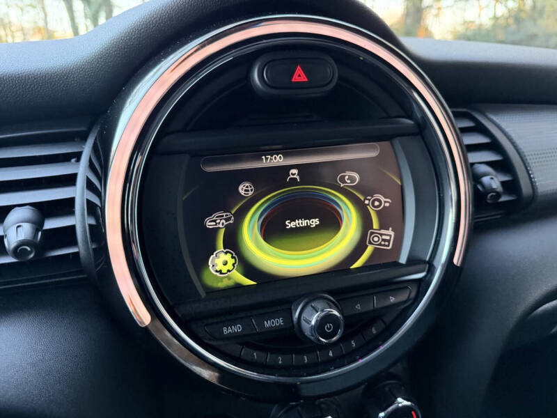 2017 MINI Hardtop 4 Door Cooper