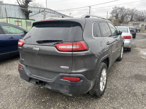 2018 Jeep Cherokee Latitude Plus