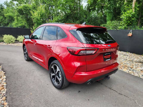 2023 Ford Escape ST-Line Select
