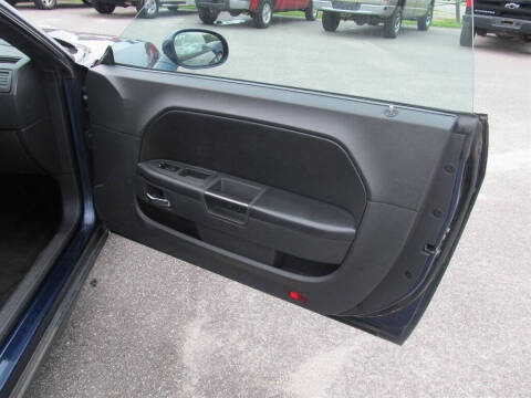 2013 Dodge Challenger SXT Plus