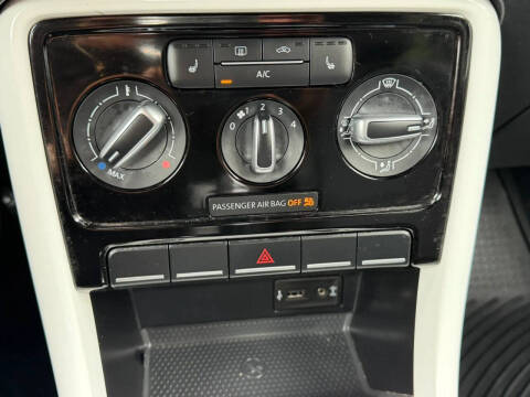 2017 Volkswagen Beetle