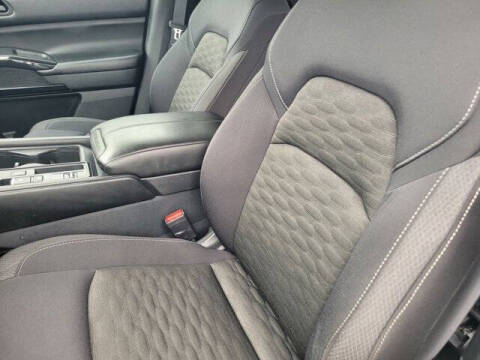 2023 Nissan Pathfinder S