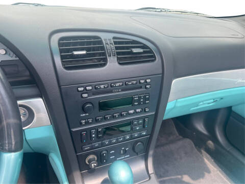 2002 Ford Thunderbird Deluxe