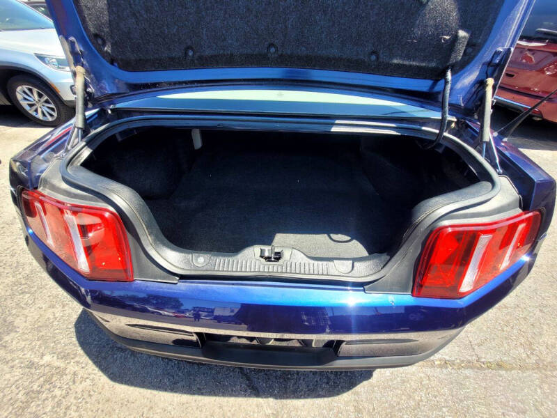 2011 Ford Mustang V6 Premium
