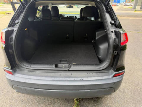 2019 Jeep Cherokee Latitude Plus