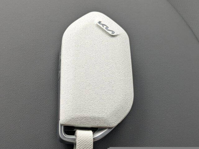 2024 Kia EV9 Light Long Range