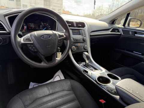 2013 Ford Fusion SE
