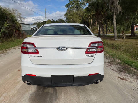 2016 Ford Taurus SE