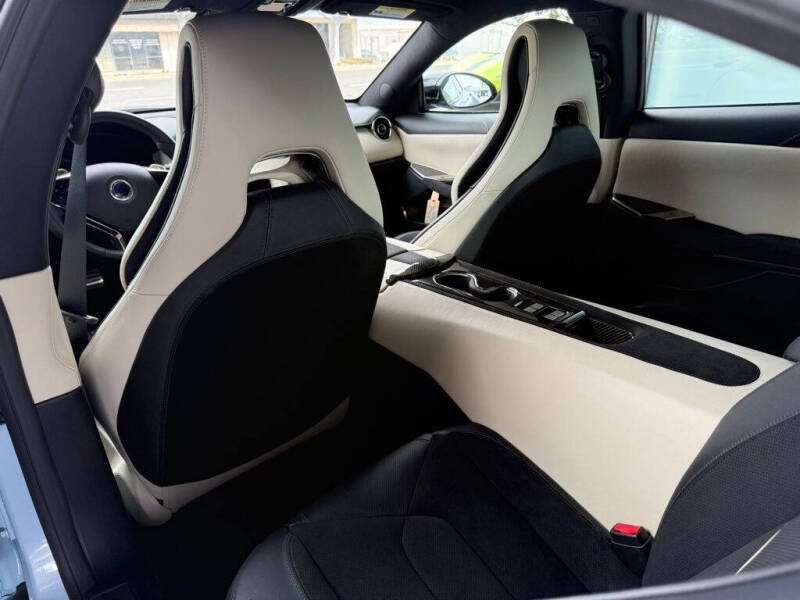 2025 Karma Revero
