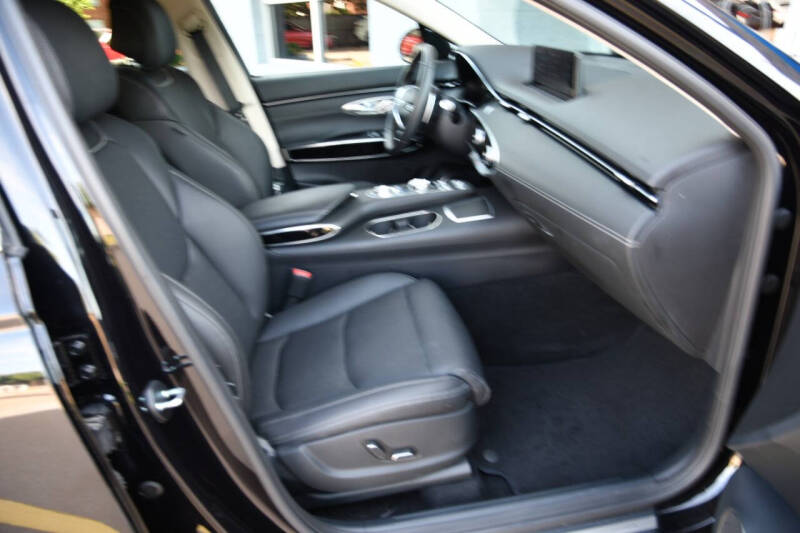 2025 Genesis GV70 2.5T Standard